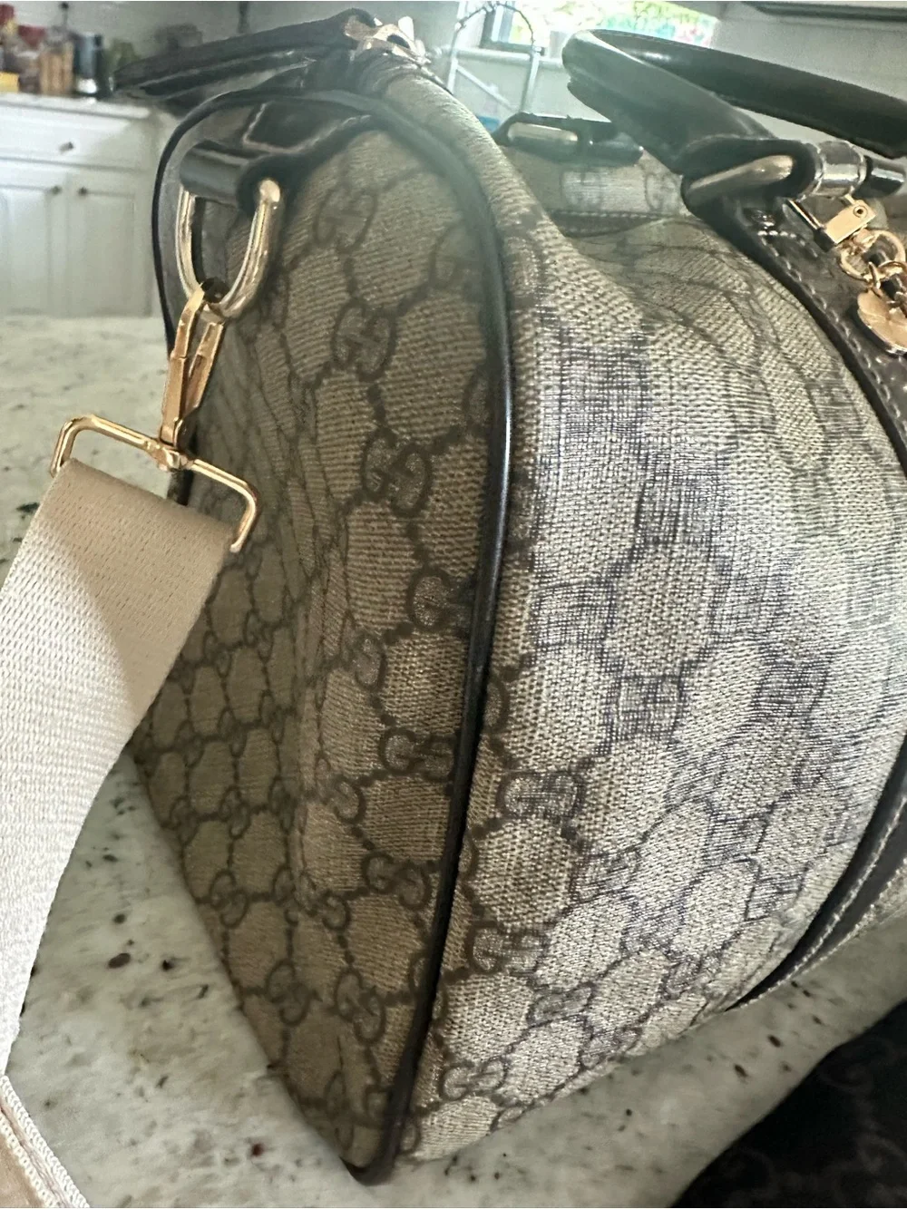 🤎 Gucci Beige GG Supreme Canvas Boston Bag Dark Brown Trim, Timeless, Classic